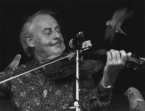 Stephane Grappelli with parakeets